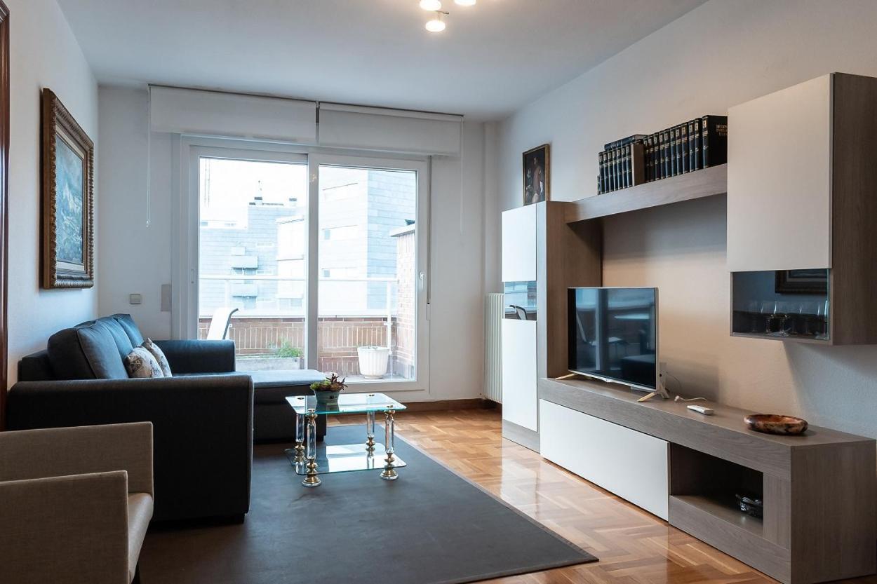 Coqueto Apartamento 2 Dormitorios Pamplona Luaran gambar